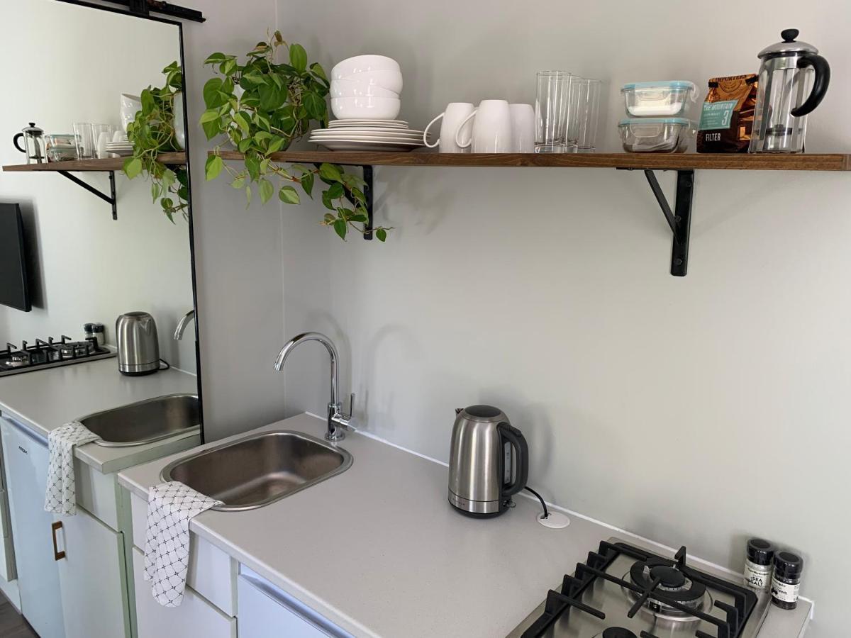 Solar Powered - Heart Of Constantia2 Apartment เคปทาวน์ ภายนอก รูปภาพ